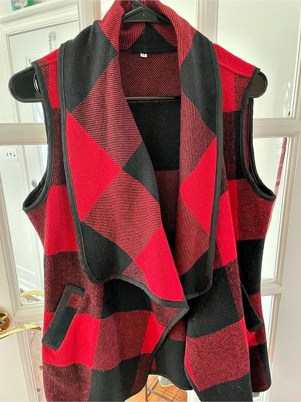 Plaid Vest in Red & Black Size Medium Warm